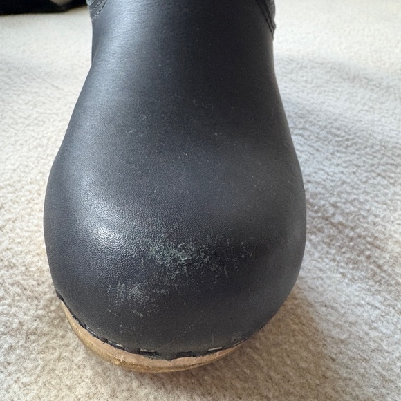 No. 6 5" Pull On Shearling Clog Boot on Mid Heel in Ink Aviator - Picture 6 of 12